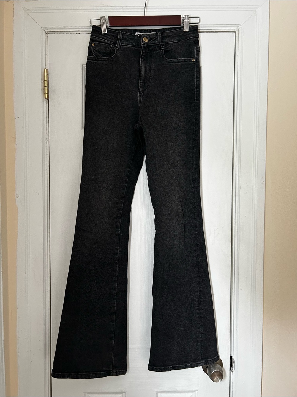 Zara Black Flared Jeans - High Rise Bootcut